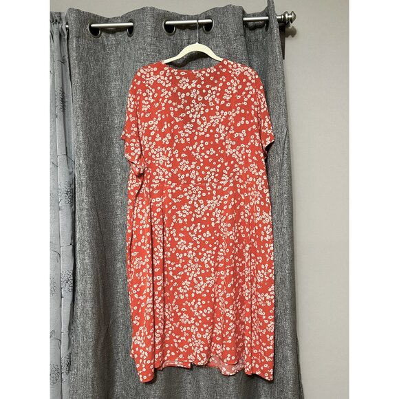 Penningtons | Buttoned Midi Dress with Flutter Sleeves | US24 - Picture 3 of 5